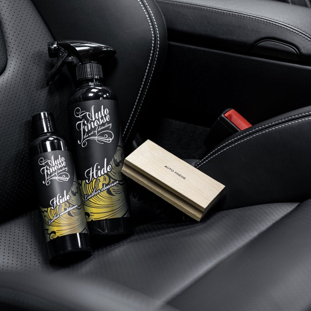 AUTO FINESSE HIDE LEATHER CLEANSER 500ml ハイドレザークリーナー